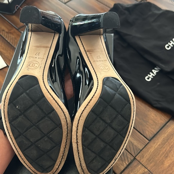 Patent leather Chanel Escarpin pumps. Size 37 - Picture 6 of 13